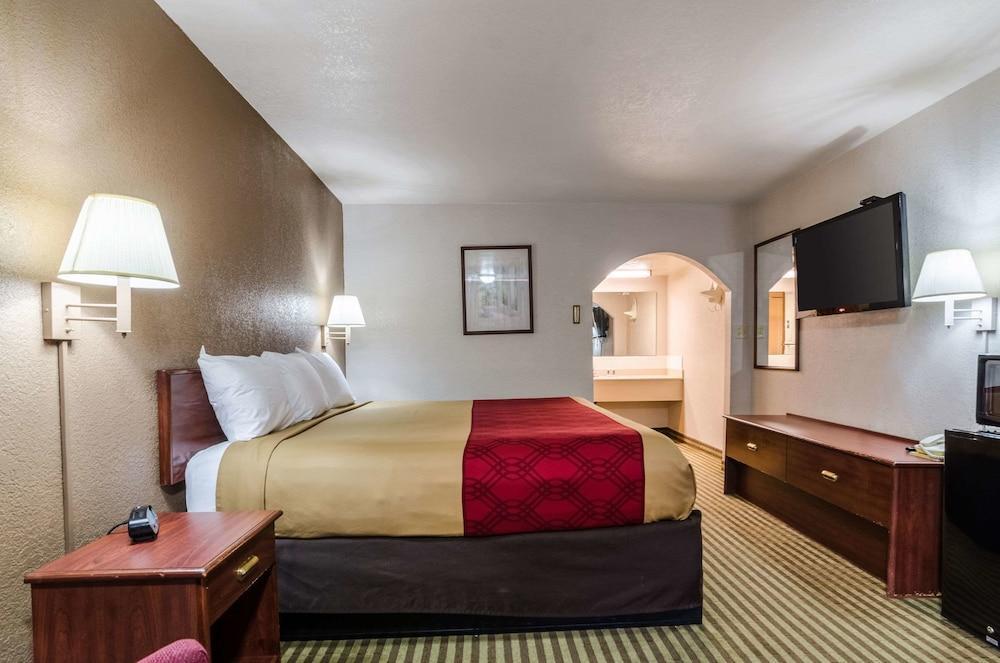 Econo Lodge Winfield Exteriör bild