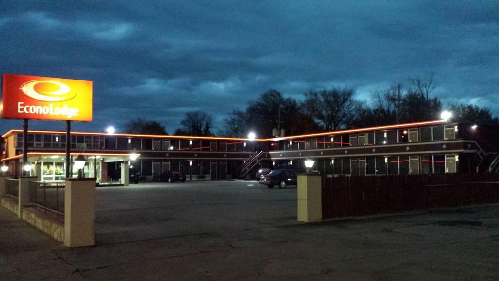 Econo Lodge Winfield Exteriör bild