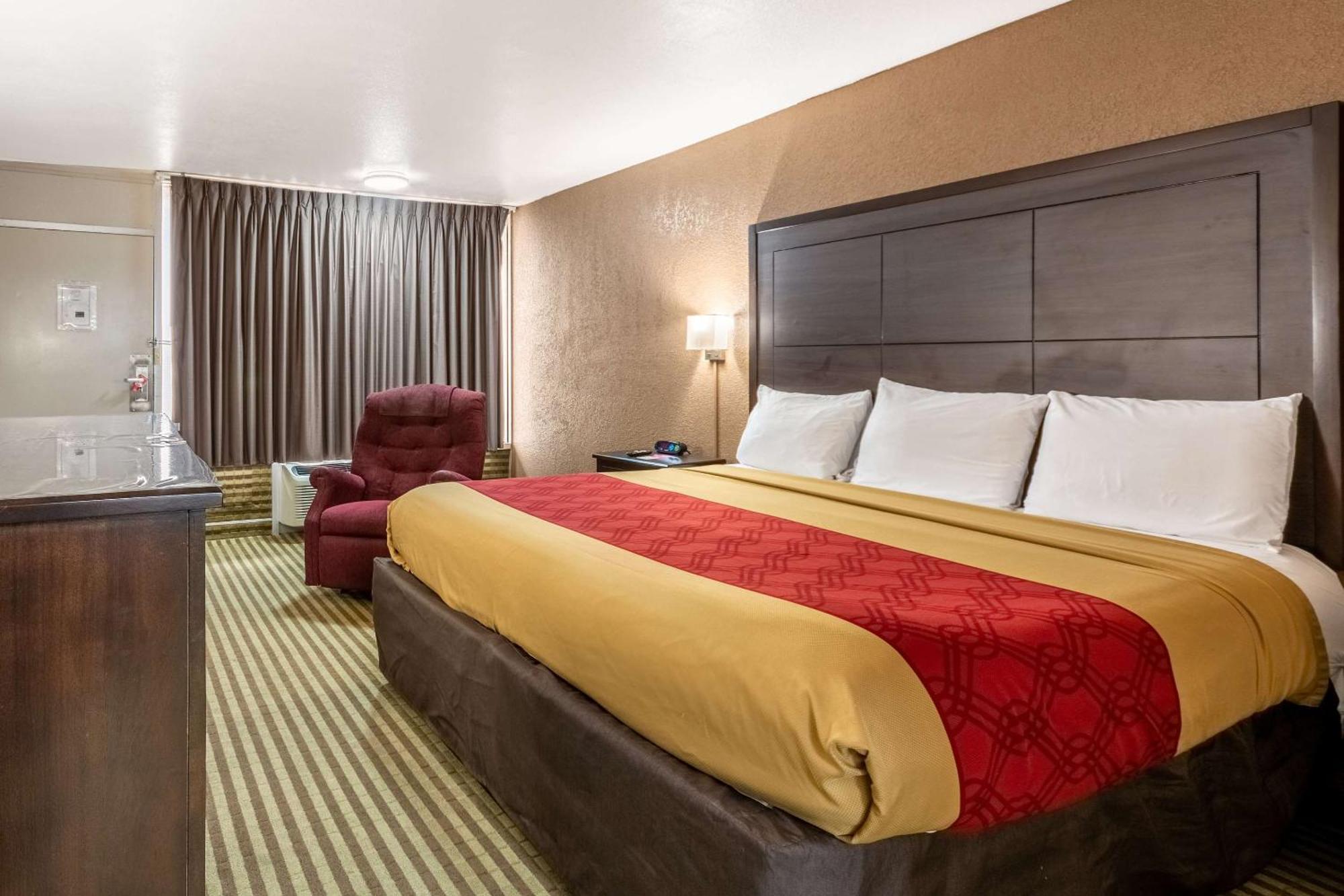 Econo Lodge Winfield Exteriör bild